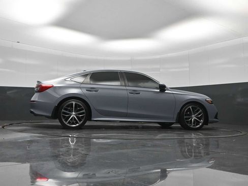Used 2022 Honda Civic Touring image 31