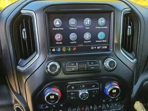 Used 2022 GMC Sierra 3500 AT4 w/ AT4 Preferred Package image 16