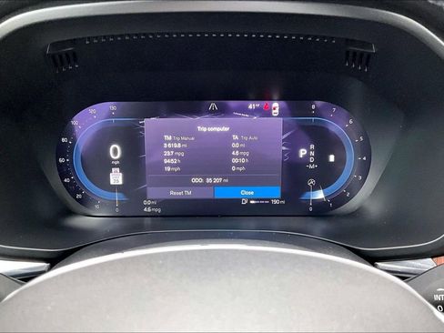 Certified 2023 Volvo XC60 B5 Plus w/ Protection Package Premier image 12