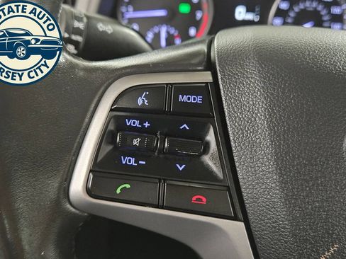 Used 2017 Hyundai Elantra Limited w/ Limited Ultimate Package 05 FWD image 13