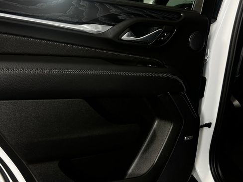 Used 2024 GMC Yukon Denali image 33