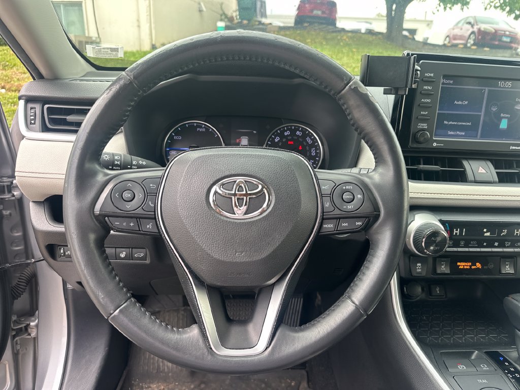 Used 2020 Toyota RAV4 XLE w/ Convenience Package AWD/4WD image 39