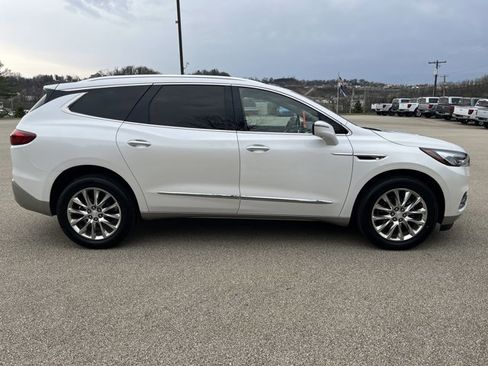 Used 2021 Buick Enclave Premium w/ Surround and Sites Package image 32