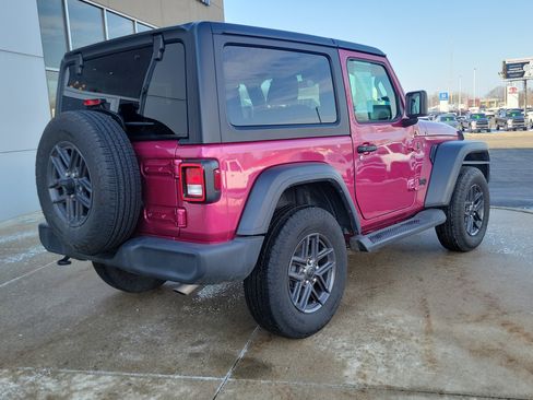 Used 2024 Jeep Wrangler Sport image 4