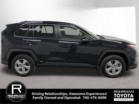 Used 2023 Toyota RAV4 LE image 8
