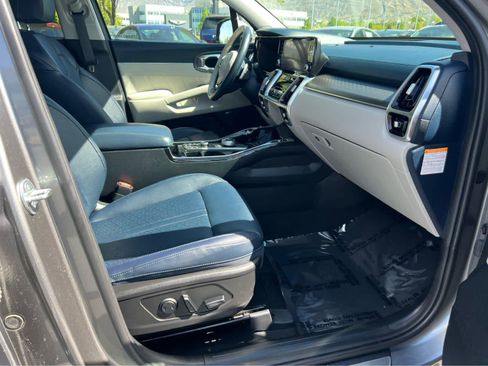 Used 2024 Kia Sorento SX Prestige AWD/4WD image 19