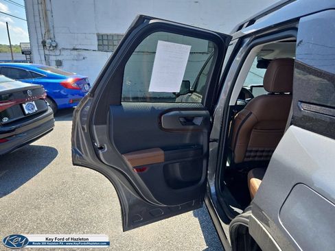 Certified 2025 Ford Bronco Sport Outer Banks w/ Outer Banks Tech Package+ AWD/4WD image 44