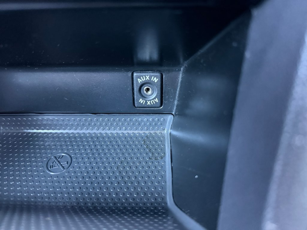 Used 2014 Volkswagen Beetle R-Line FWD image 28