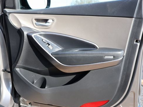 Used 2017 Hyundai Santa Fe Sport image 9