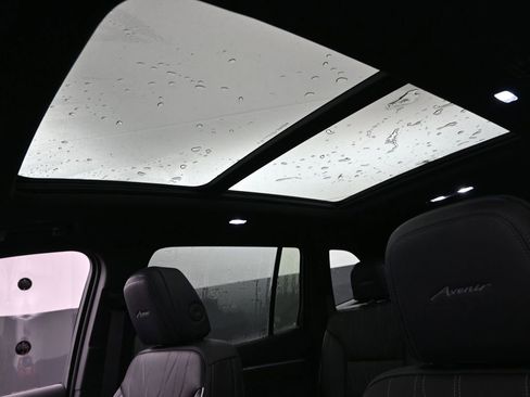 New 2026 Buick Enclave Avenir w/ Super Cruise Package image 21