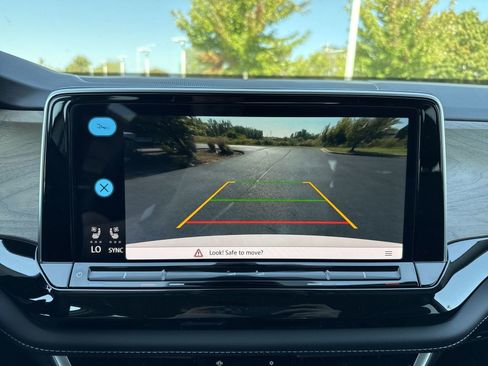 New 2026 Volkswagen Atlas SE image 19