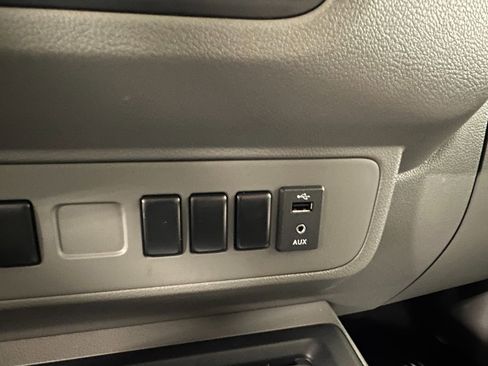 Used 2021 Nissan NV 2500 S image 26