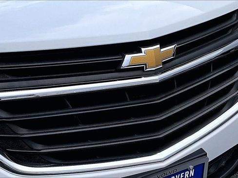 Used 2020 Chevrolet Equinox LT image 32