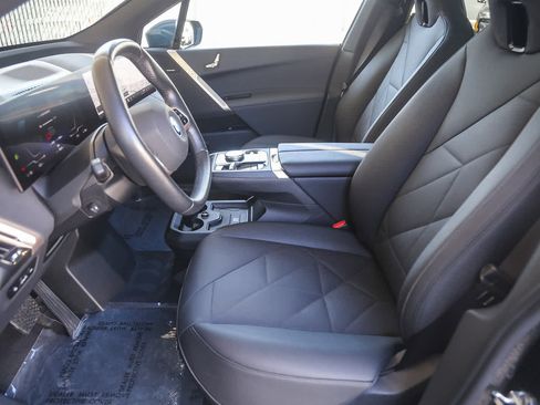 Used 2025 BMW iX xDrive50 image 14