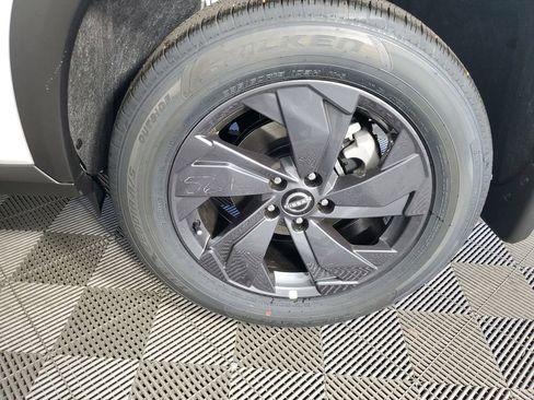 New 2026 Nissan Rogue SV image 30