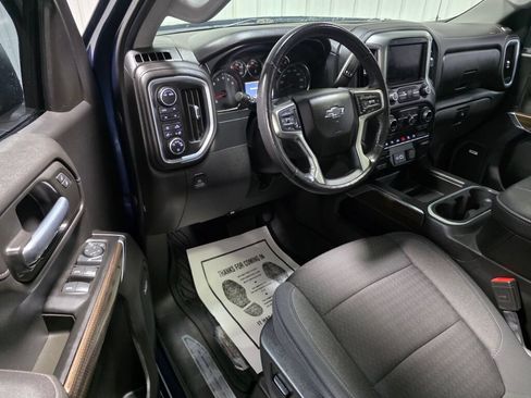 Used 2021 Chevrolet Silverado 1500 LT Trail Boss w/ Convenience Package II AWD/4WD image 8