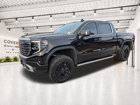 Used 2024 GMC Sierra 1500 Denali Ultimate AWD/4WD image 4