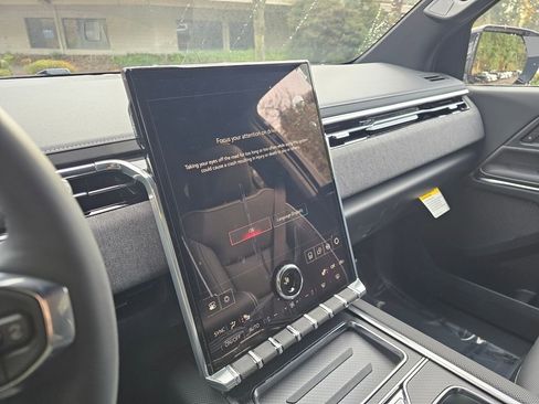 New 2026 GMC Sierra EV Elevation image 27