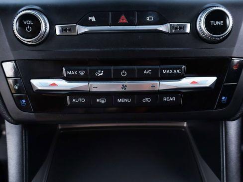 Used 2020 Ford Explorer ST w/ ST Street Pack image 40