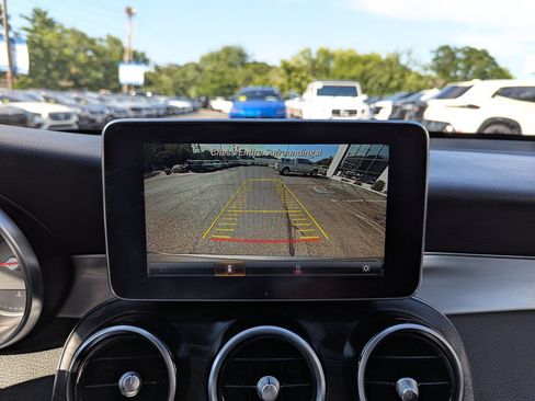 Used 2019 Mercedes-Benz GLC 300 4MATIC image 22