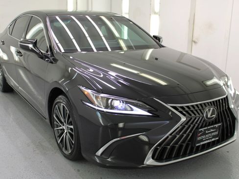 Used 2022 Lexus ES 350 Premium image 12
