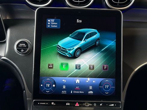 Used 2024 Mercedes-Benz GLC 300 4MATIC image 46