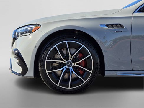 New 2026 Mercedes-Benz E 53 AMG e 4MATIC Sedan image 10