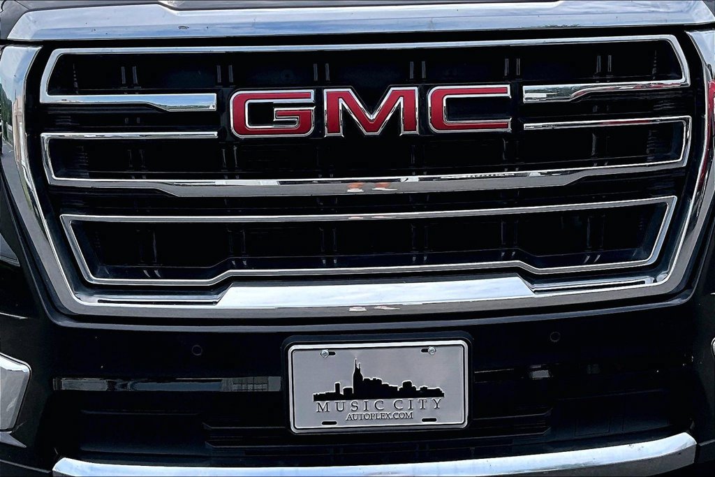 Used 2023 GMC Yukon SLT AWD/4WD image 33
