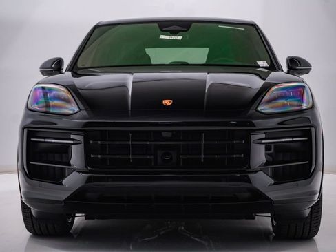 New 2026 Porsche Cayenne GTS AWD/4WD image 6