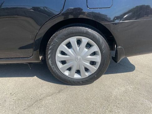 Used 2015 Nissan Versa S Plus FWD image 30