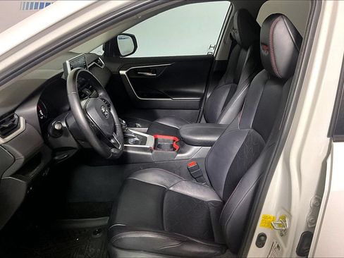 Used 2020 Toyota RAV4 TRD Off-Road AWD/4WD image 20
