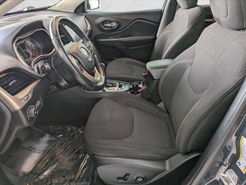 Used 2017 Jeep Cherokee 75th Anniversary image 15