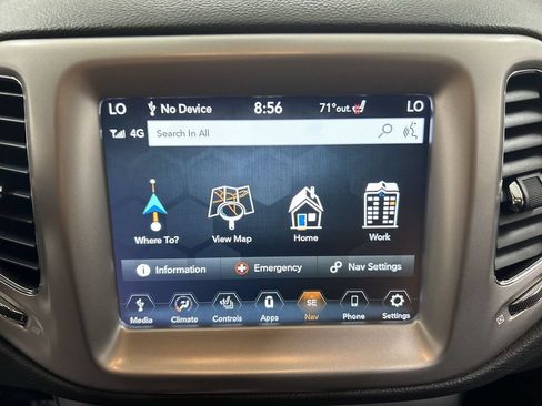 Used 2020 Jeep Compass Latitude w/ Popular Equipment Group AWD/4WD image 16