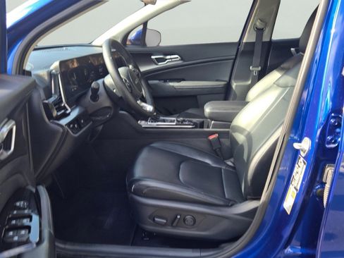 Used 2023 Kia Sportage EX FWD image 9