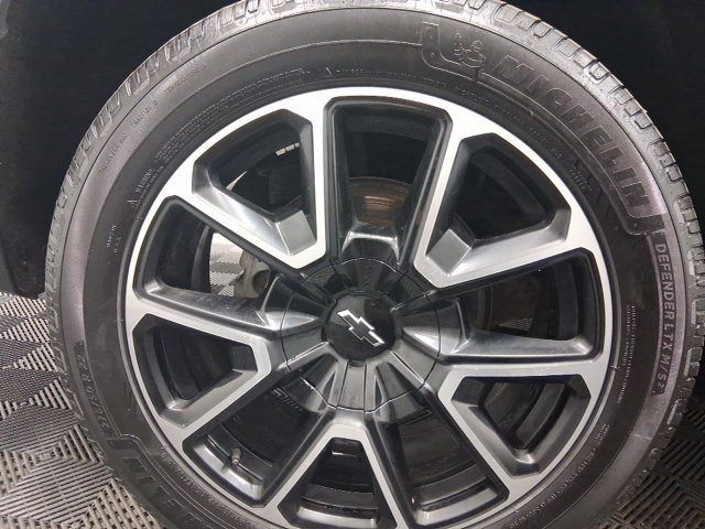 Used 2021 Chevrolet Suburban RST w/ Luxury Package AWD/4WD image 10