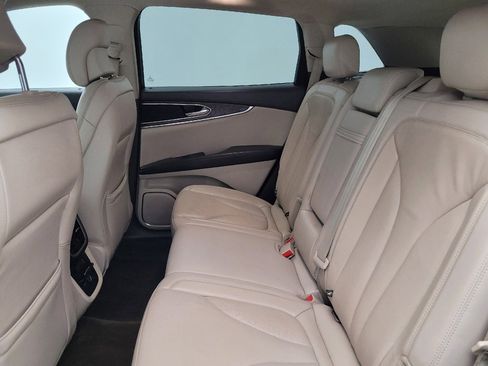 Used 2017 Lincoln MKX Reserve w/ Lincoln MKX Climate Package AWD/4WD image 18