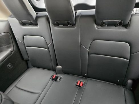 New 2026 Nissan Pathfinder Platinum image 16