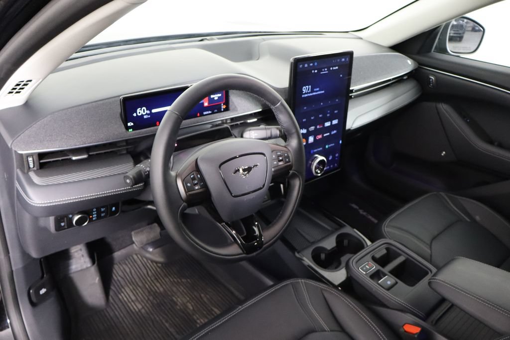 Used 2025 Ford Mustang Mach-E Premium AWD/4WD image 27