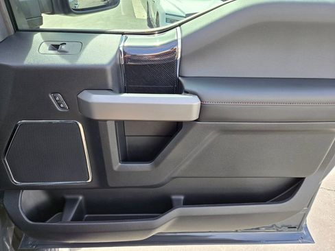 Used 2021 Ford F450 Platinum w/ FX4 Off-Road Package image 28