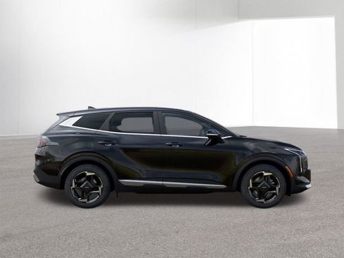 New 2026 Kia Sportage EX image 7