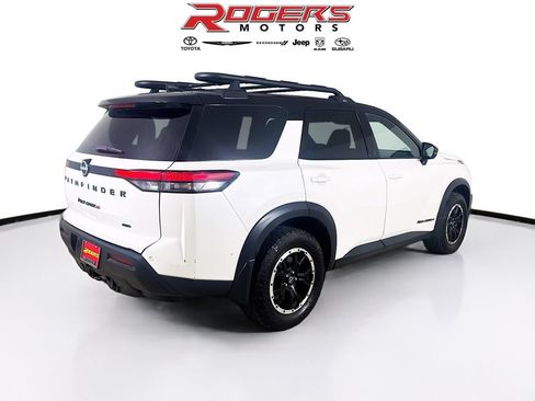Used 2024 Nissan Pathfinder Rock Creek AWD/4WD image 8