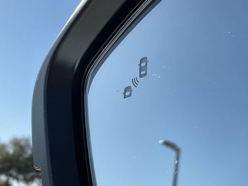 New 2026 Nissan Pathfinder SL image 11