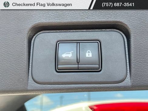 Used 2024 Nissan Rogue SV FWD image 21