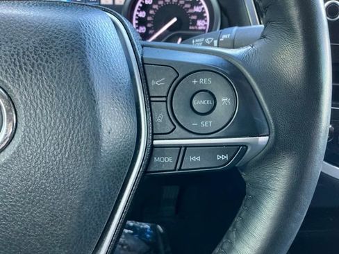 Used 2024 Toyota Camry XLE image 20