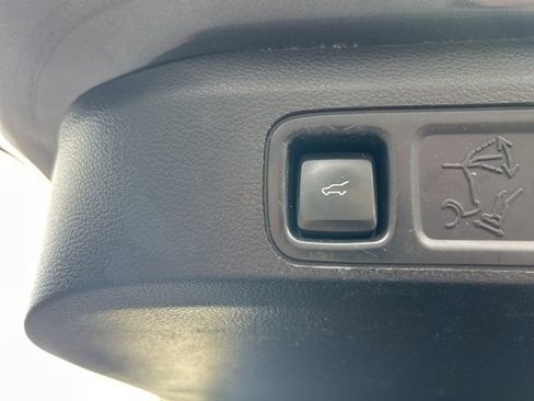 Used 2021 Ford Expedition Max Limited image 23