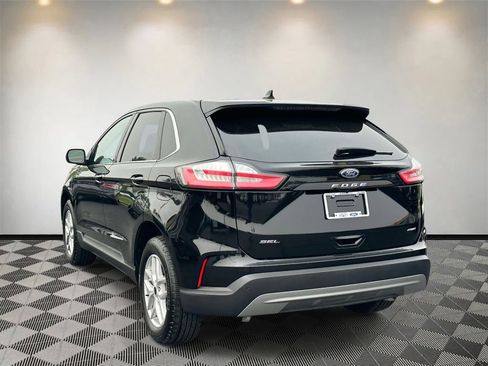 Used 2024 Ford Edge SEL w/ Convenience Package AWD/4WD image 5