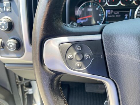 Used 2019 GMC Sierra 1500 SLE w/ SLE Value Package AWD/4WD image 32