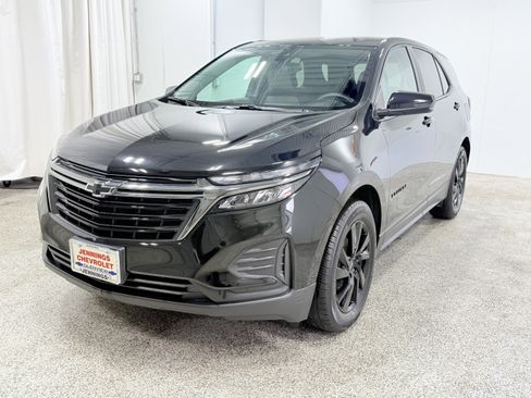 Certified 2024 Chevrolet Equinox LS w/ LS Convenience Package image 2