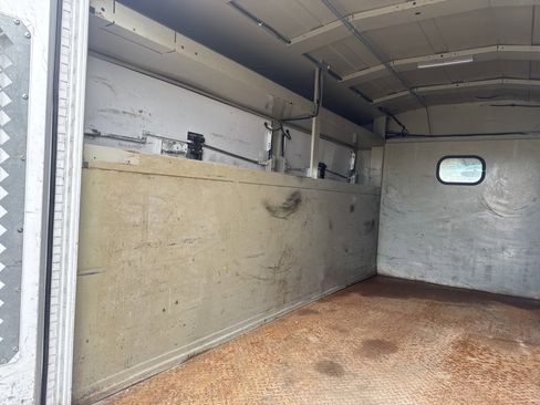 Used 2013 GMC Savana 3500 image 27