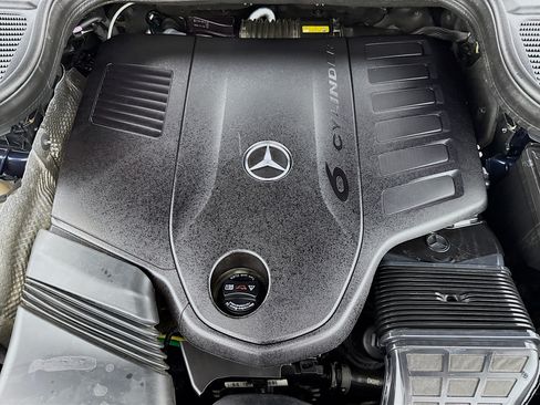 Used 2024 Mercedes-Benz GLE 450 4MATIC image 36